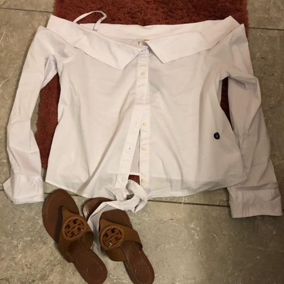 Hollister Tops - Hollister off shoulder Top